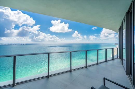 Жилой комплекс, Sunny Isles Beach, Miami-Dade County