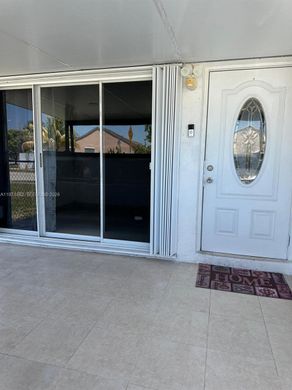 Villa in Miami Gardens, Miami-Dade