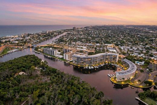 Residential complexes in Deerfield Beach, Broward County
