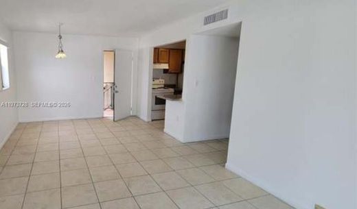 Komplex apartman Miami, Miami-Dade County