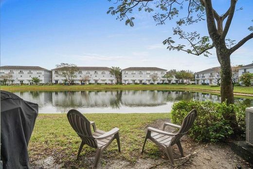 Townhouse in Lauderhill, Broward County