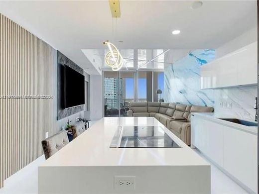 Komplex apartman Miami, Miami-Dade County