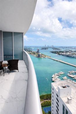 Complesso residenziale a Miami, Miami-Dade County