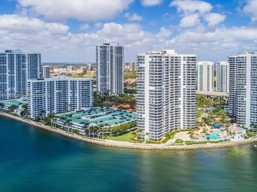 Complexes résidentiels à Aventura, Comté de Miami-Dade