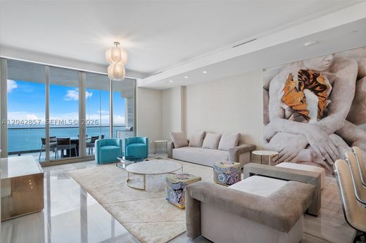 Kamienica w Sunny Isles Beach, Miami-Dade County