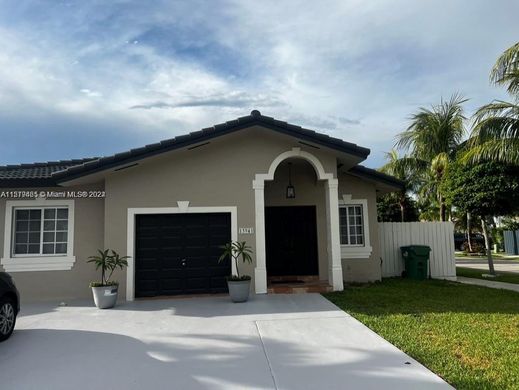 Villa Miami Terrace Mobile Home, Miami-Dade County