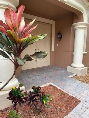 Townhouse in Weston, Broward County
