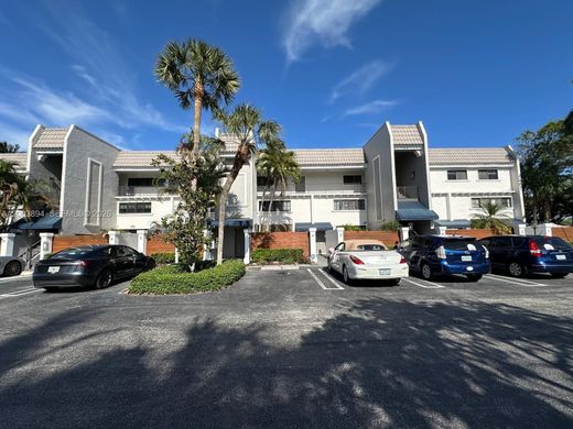 Residential complexes in Delray Beach, Palm Beach