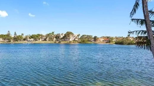 Complesso residenziale a Miami, Miami-Dade County