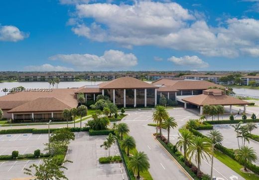 Residential complexes in Pembroke Pines, Broward County