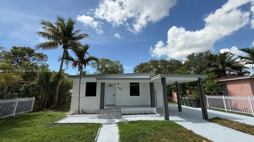Villa in North Miami, Miami-Dade County