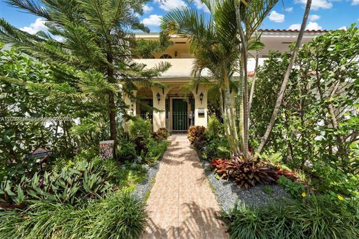 Townhouse in North Miami, Miami-Dade