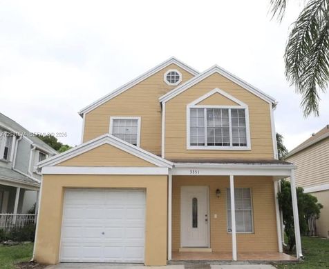 Villa in Miramar, Broward County