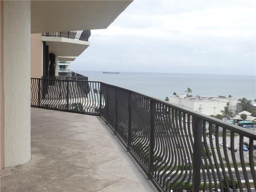 Residential complexes in Fort Lauderdale, Broward County