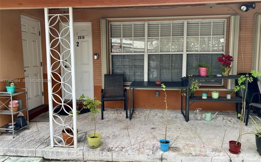 Townhouse in Wilton Manors, Broward County