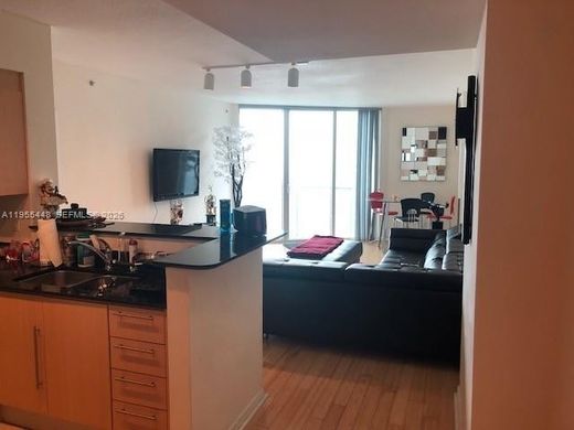 Residential complexes in Miami, Miami-Dade