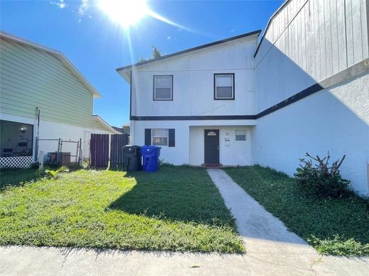 Townhouse in North Lauderdale, Broward County