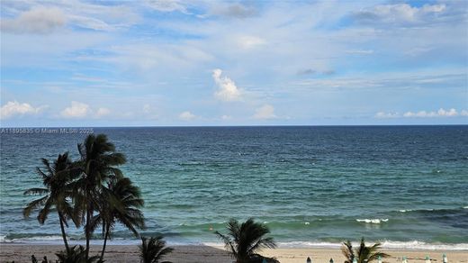 Complexes résidentiels à Hallandale Beach, Comté de Broward