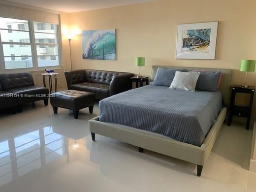 Complesso residenziale a Miami Beach, Miami-Dade County
