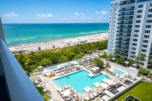 Residential complexes in Miami Beach, Miami-Dade
