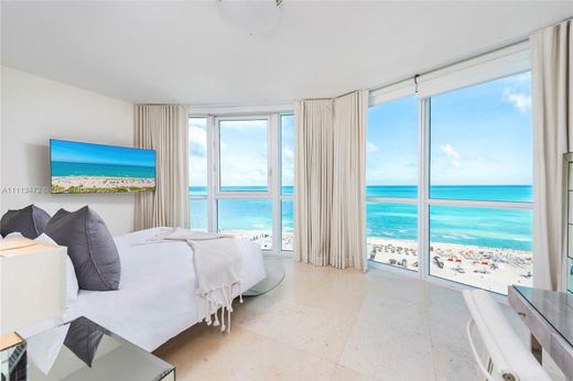 Residential complexes in Miami Beach, Miami-Dade