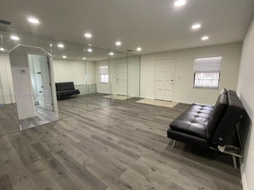 Villa in Miami Heights Trailer Park, Miami-Dade