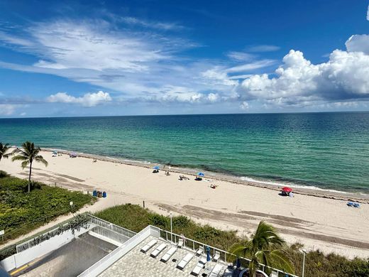 Complesso residenziale a Hallandale Beach, Broward County