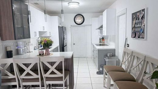 Villa in West Park, Broward County