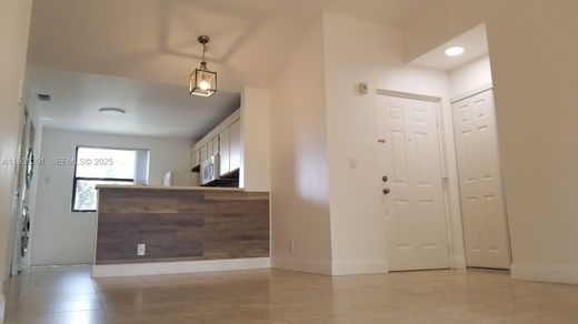 Komplex apartman Plantation, Broward County