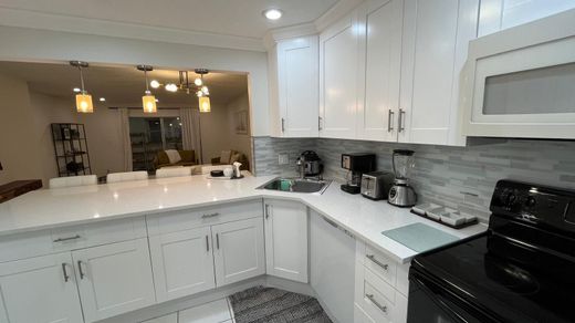 Wohnkomplexe in Boca Raton, Palm Beach County