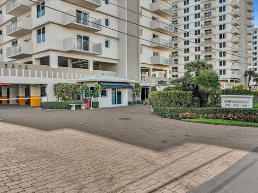 Wohnkomplexe in Highland Beach, Palm Beach County