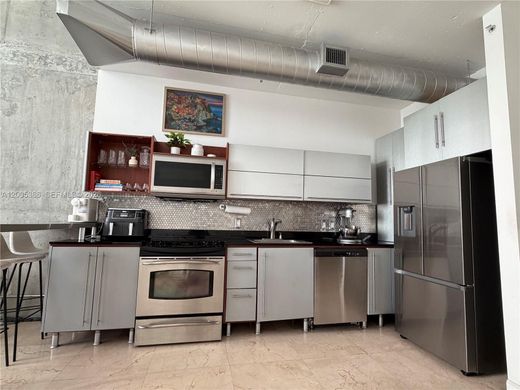 Komplex apartman Miami, Miami-Dade County
