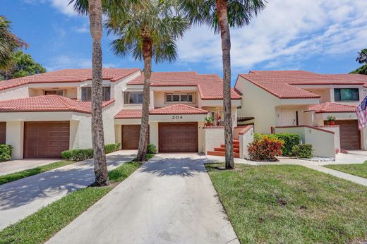 Residential complexes in Juno Beach, Palm Beach