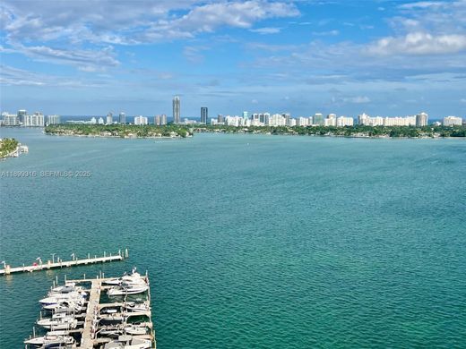 Complesso residenziale a North Bay Village, Miami-Dade County