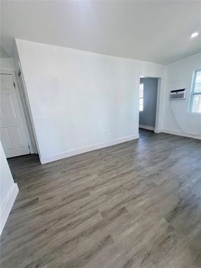 Вилла, North Miami, Miami-Dade County