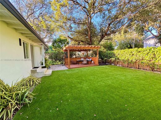 빌라 / El Portal, Miami-Dade County