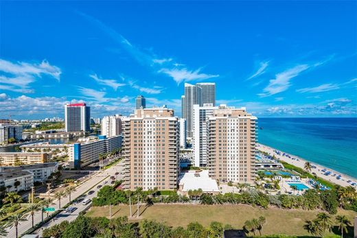 Жилой комплекс, Hallandale Beach, Broward County