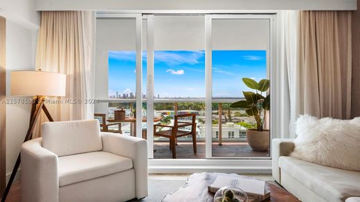 Residential complexes in Miami Beach, Miami-Dade