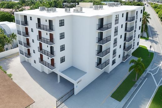 Residential complexes in Miami, Miami-Dade