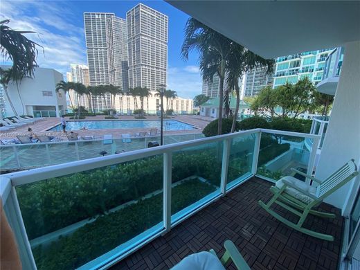 Komplex apartman Miami, Miami-Dade County