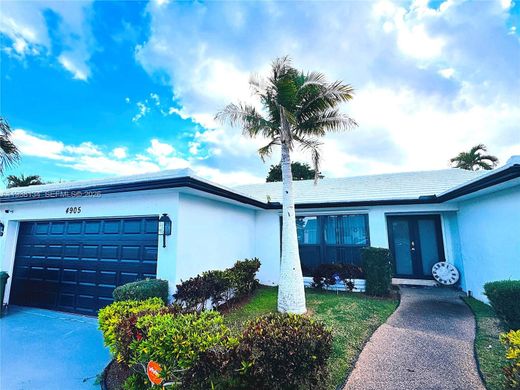 Villa in Tamarac, Broward County