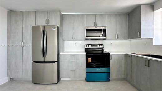 Komplex apartman Aventura, Miami-Dade County