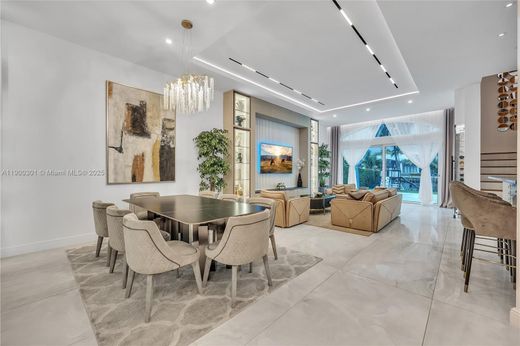 Willa w Hollywood, Broward County