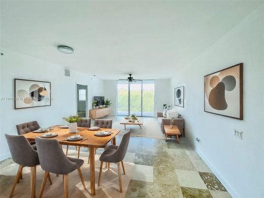 ‏בניין ב  North Miami, Miami-Dade County