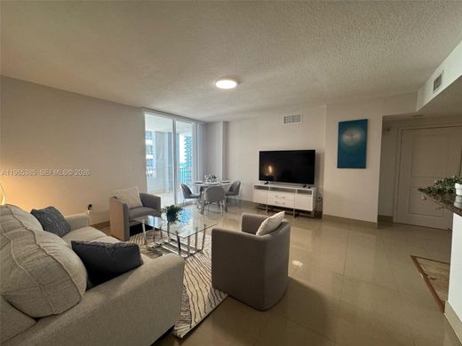Residential complexes in Miami, Miami-Dade