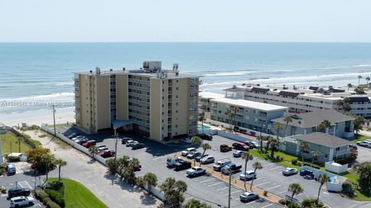 Residential complexes in New Smyrna Beach, Volusia County
