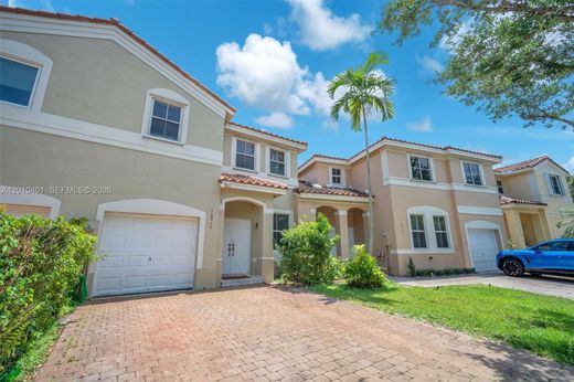 Townhouse in Miramar, Broward County