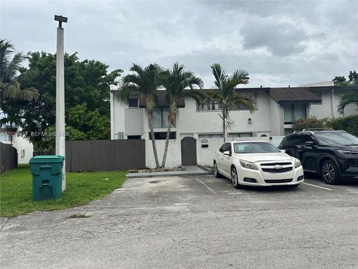 Townhouse in Miami, Miami-Dade