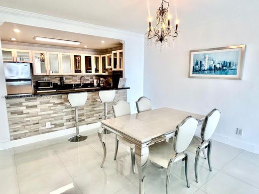 Residential complexes in Sunny Isles Beach, Miami-Dade