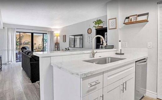 Townhouse in Tamarac, Broward County